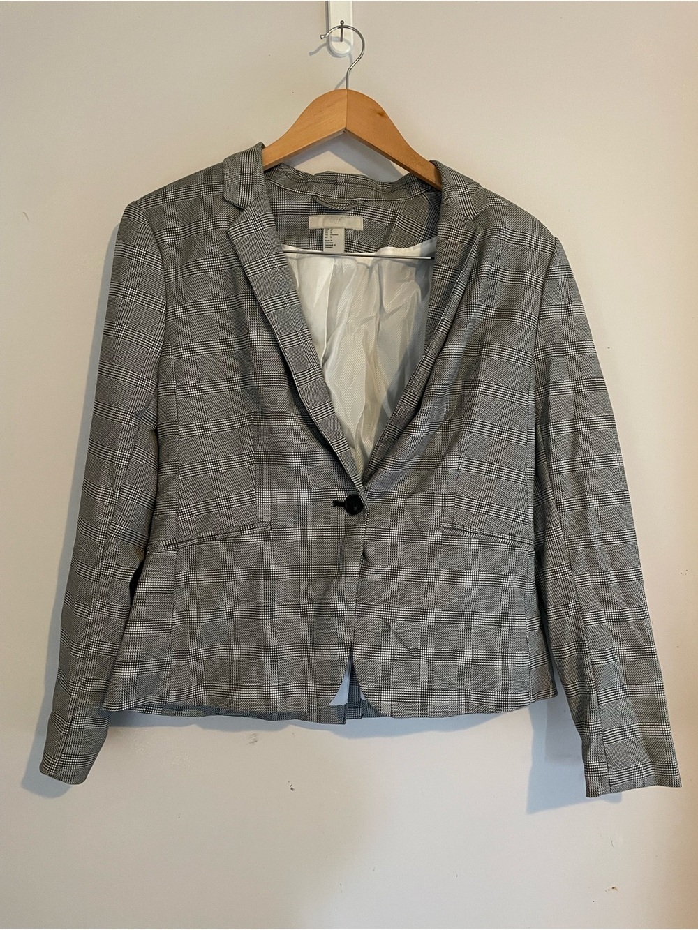 H&M | BnW Women’s Blazer